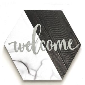 Small Welcome Hanging 8” Sign